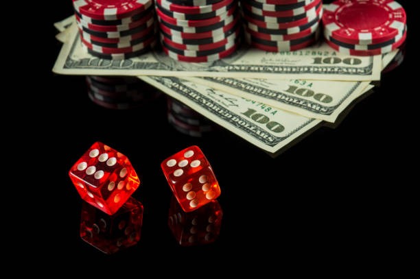 aksara4d wap app showing live blackjack and roulette tables with dealer streams